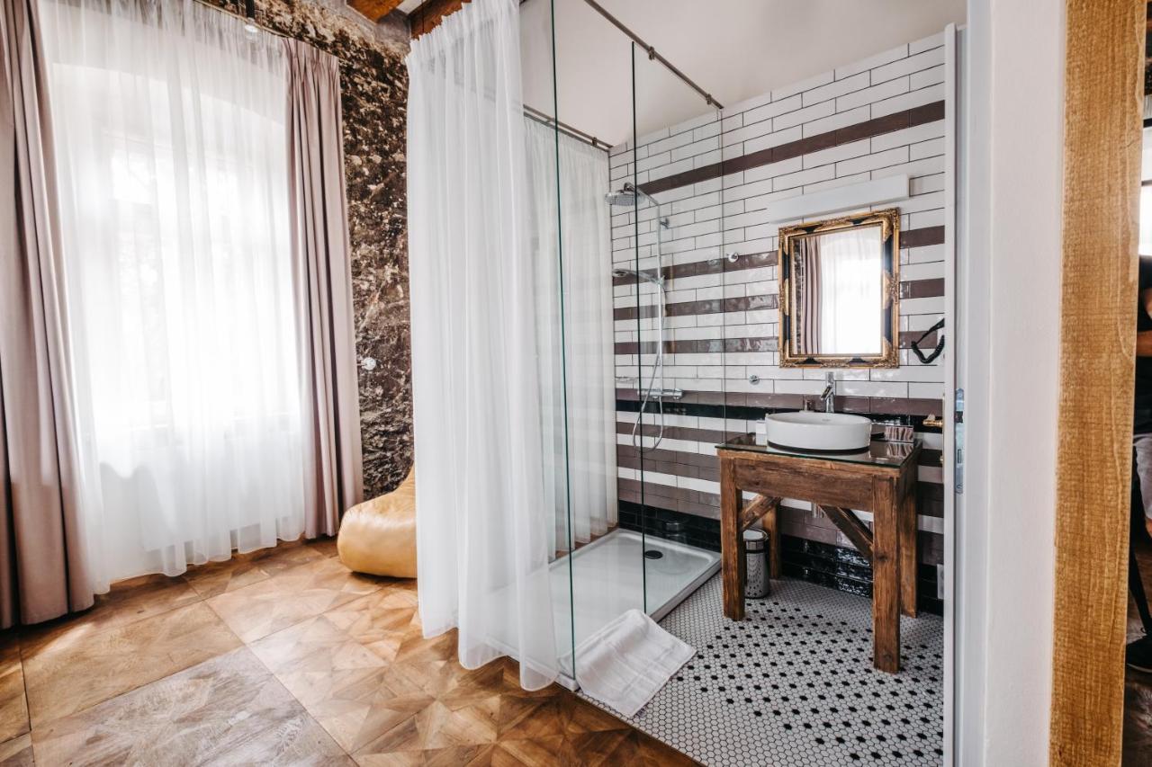 Boutique Hotel Corso Řevnice エクステリア 写真